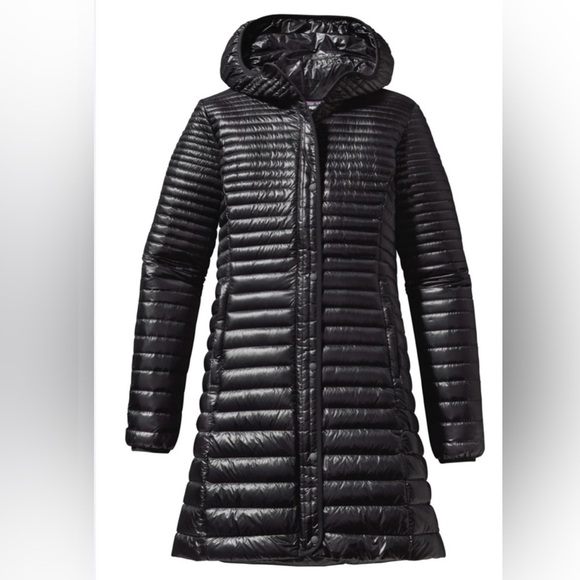 Patagonia Black Puffer Jacket - Picture 2 of 12